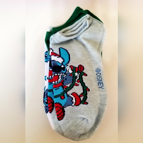 Disney Lilo & Stitch Christmas Socks - Picture 4 of 4